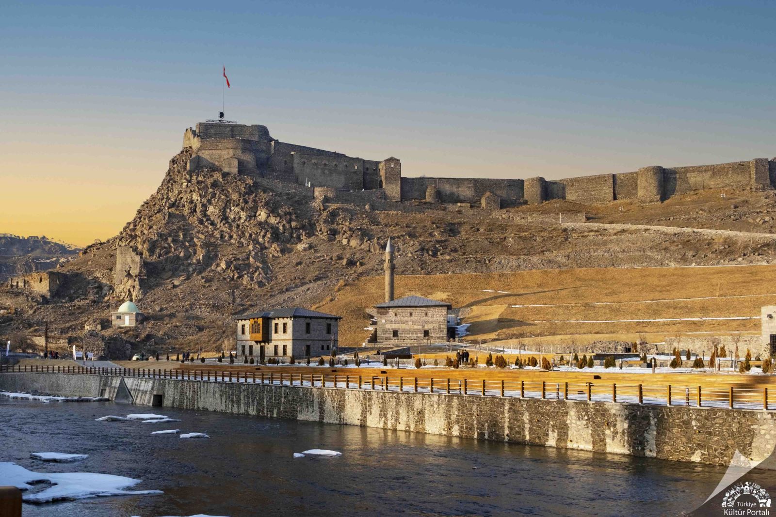 Крепость Карса (Kars Kalesi)